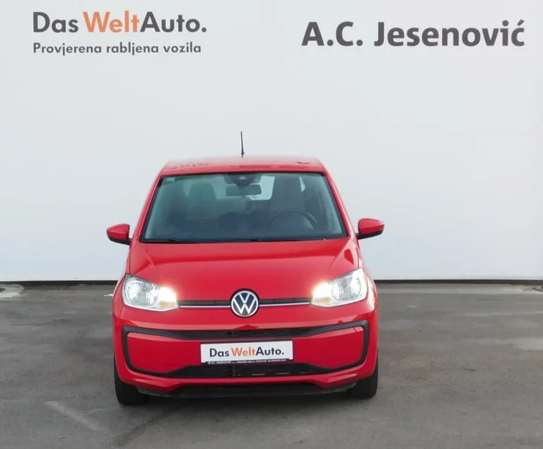 Volkswagen Up! 2021: fotografija 2