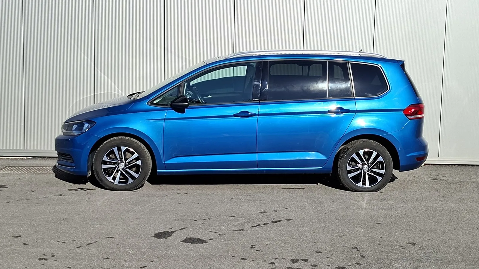 Volkswagen Touran 2020 – fotografija 2