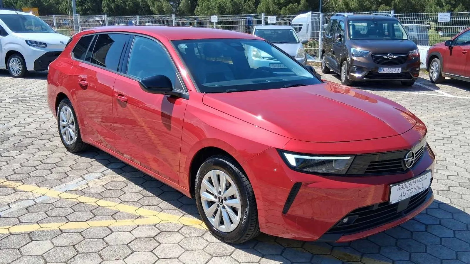 Opel Astra Sports Tourer 2024 – fotografija 2
