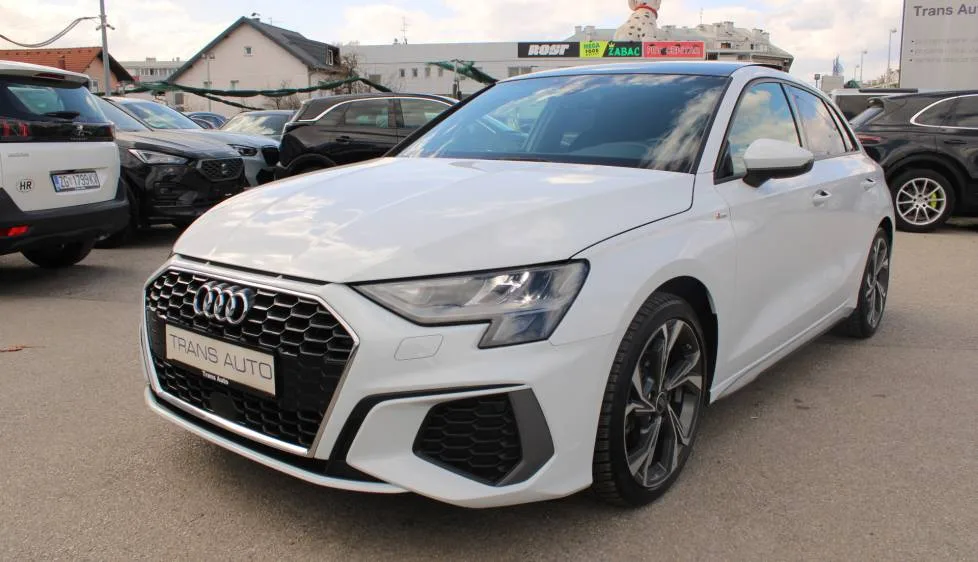 Audi A3 2024 – fotografija 1