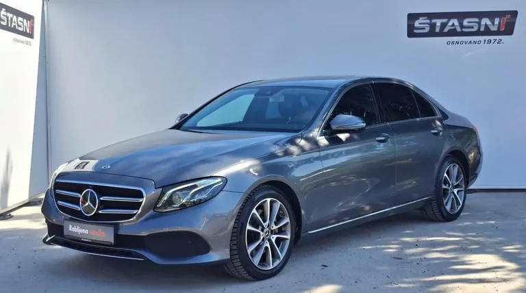 Mercedes-Benz E-Klasa 2019: fotografija 1
