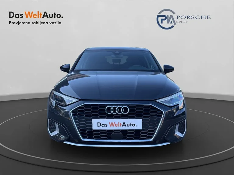 Audi A3 Sportback 2023: fotografija 2
