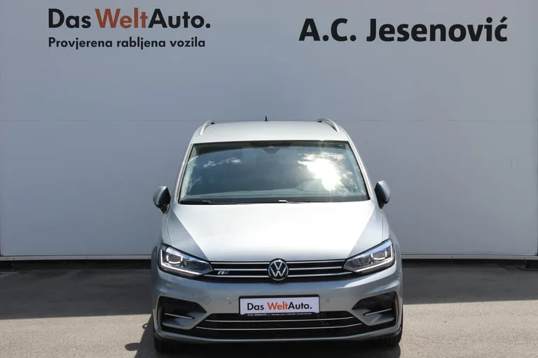 Volkswagen Touran 2026: fotografija 2