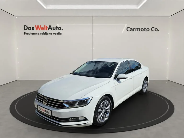 Volkswagen Passat B8 2019: fotografija 1