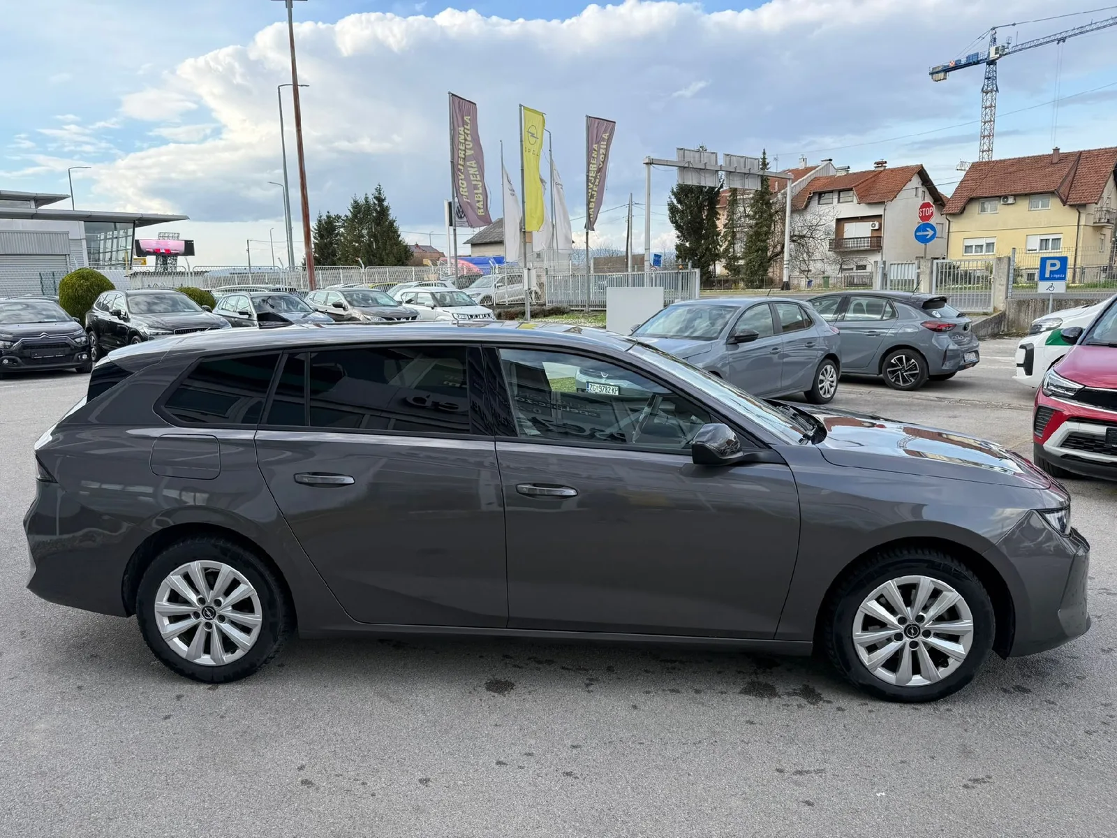 Opel Astra 2024 – fotografija 2