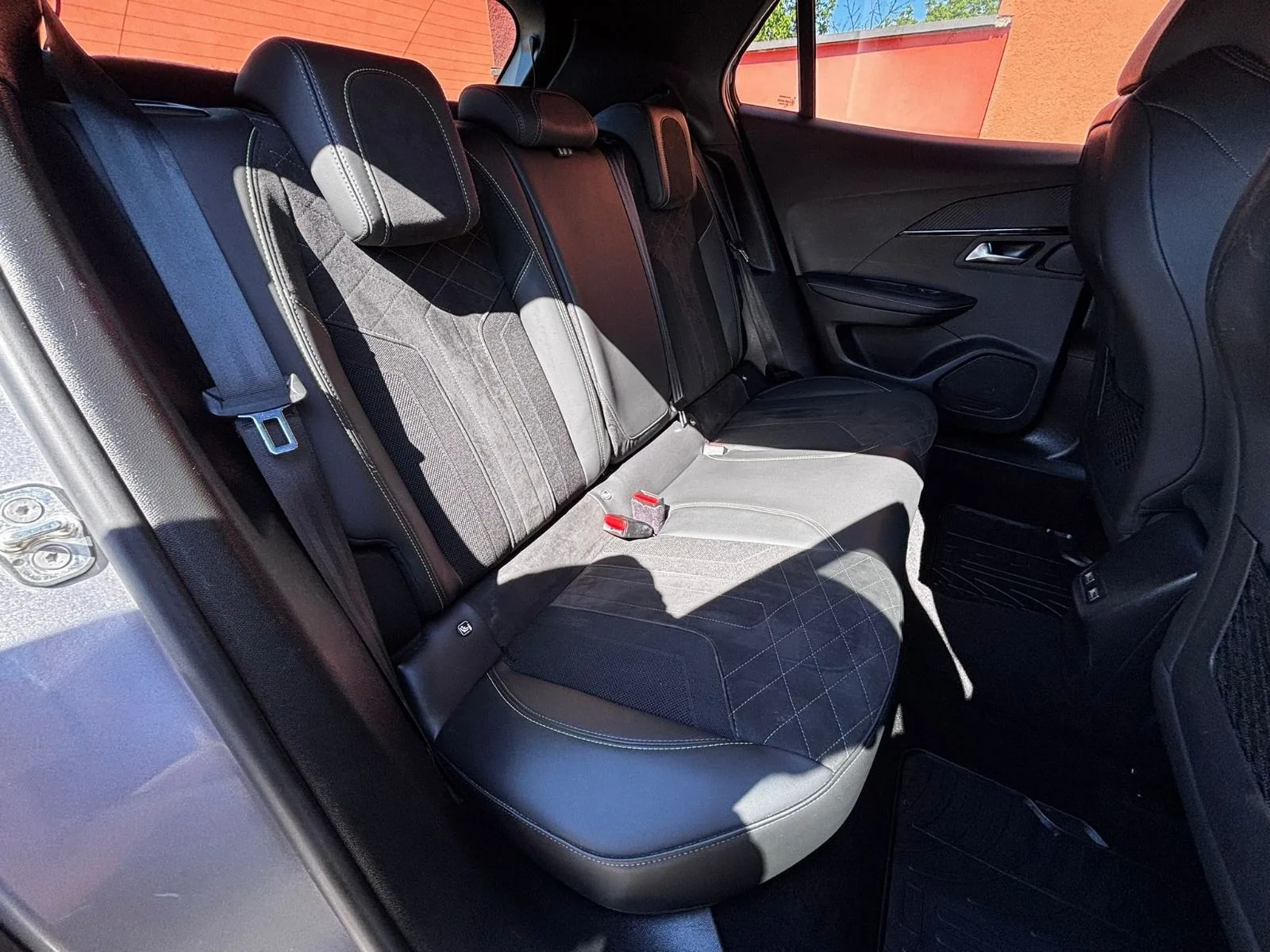 Peugeot 2008 2023 – fotografija 20