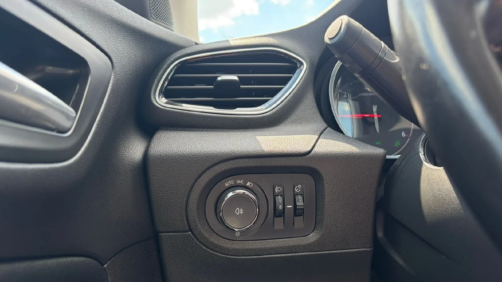 Opel Grandland X 2018 – fotografija 29