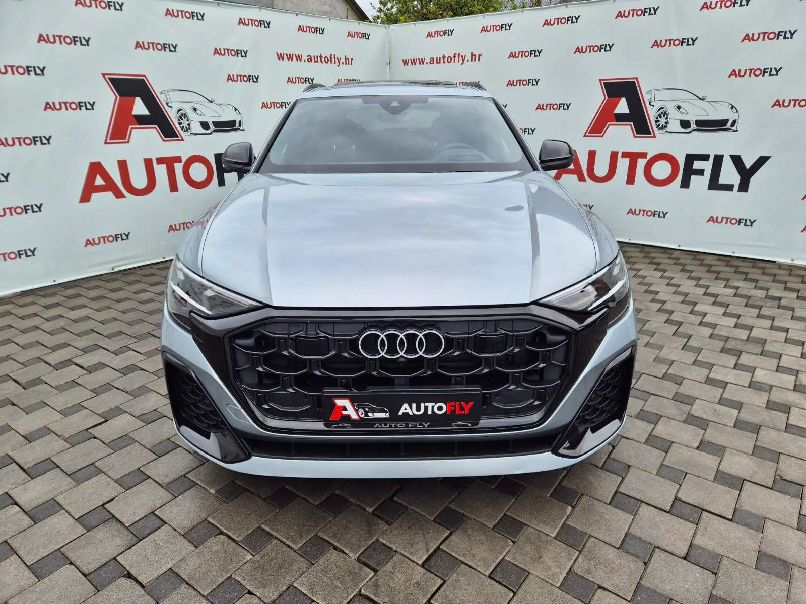 Audi Q8 2024 – fotografija 2