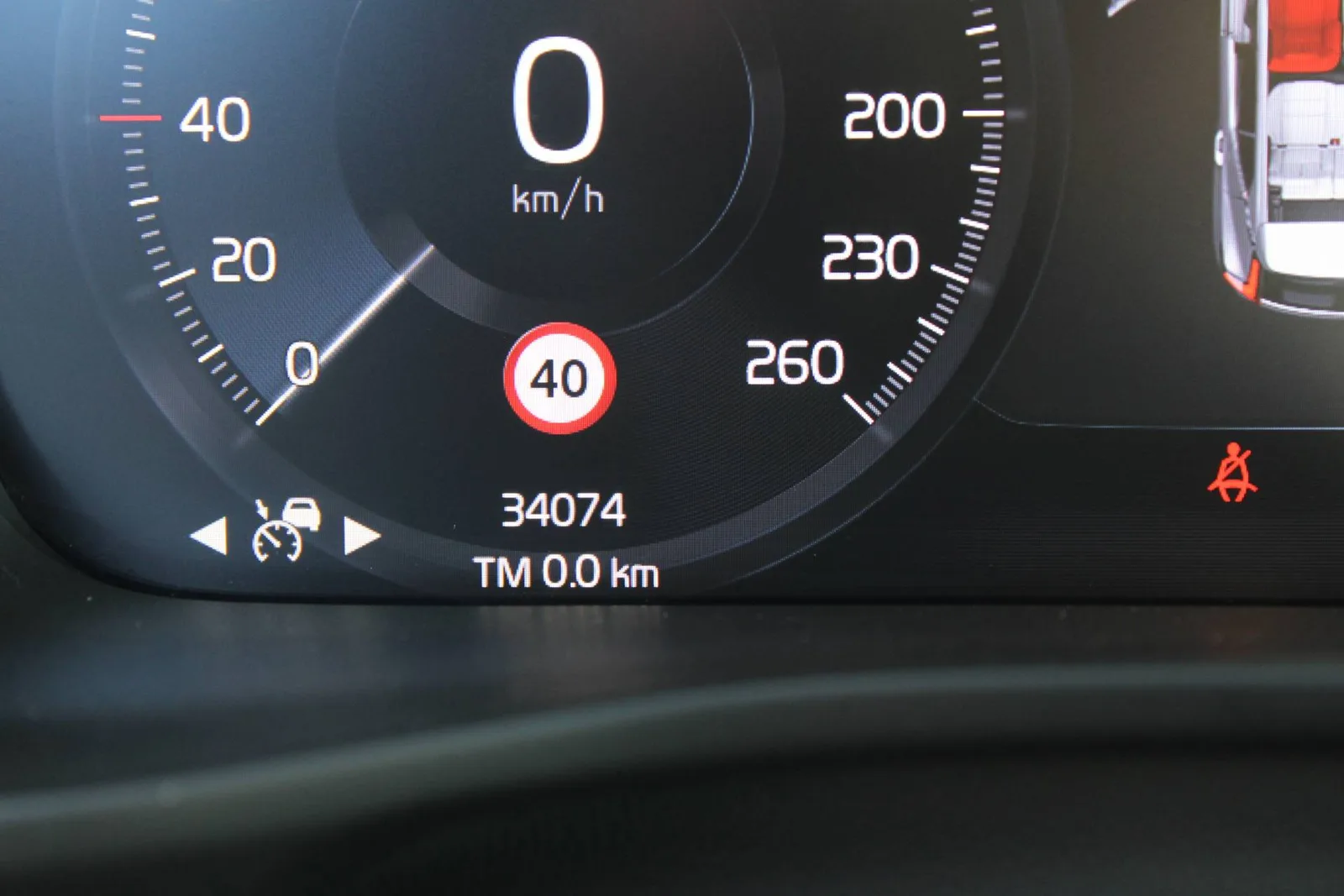 Volvo Xc40 2022: fotografija 21
