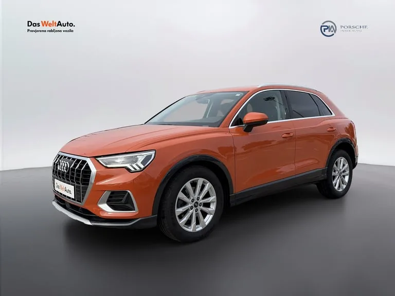 Audi Q3 2022: fotografija 1