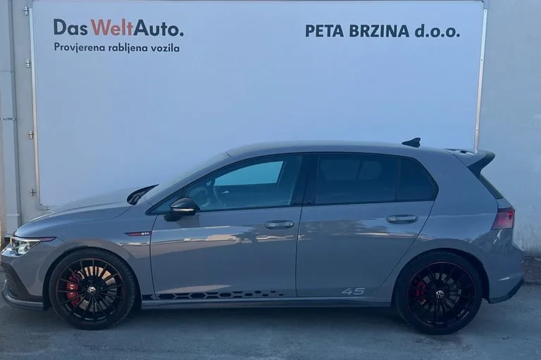 Volkswagen Golf VIII 2022: fotografija 2