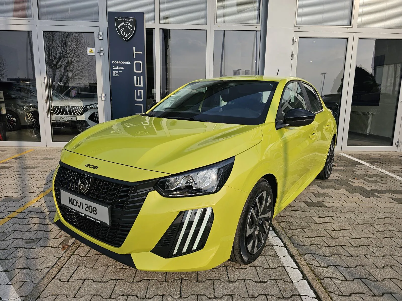 Peugeot 208