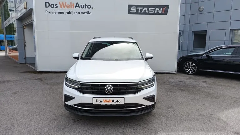 Volkswagen Tiguan II 2022: fotografija 2