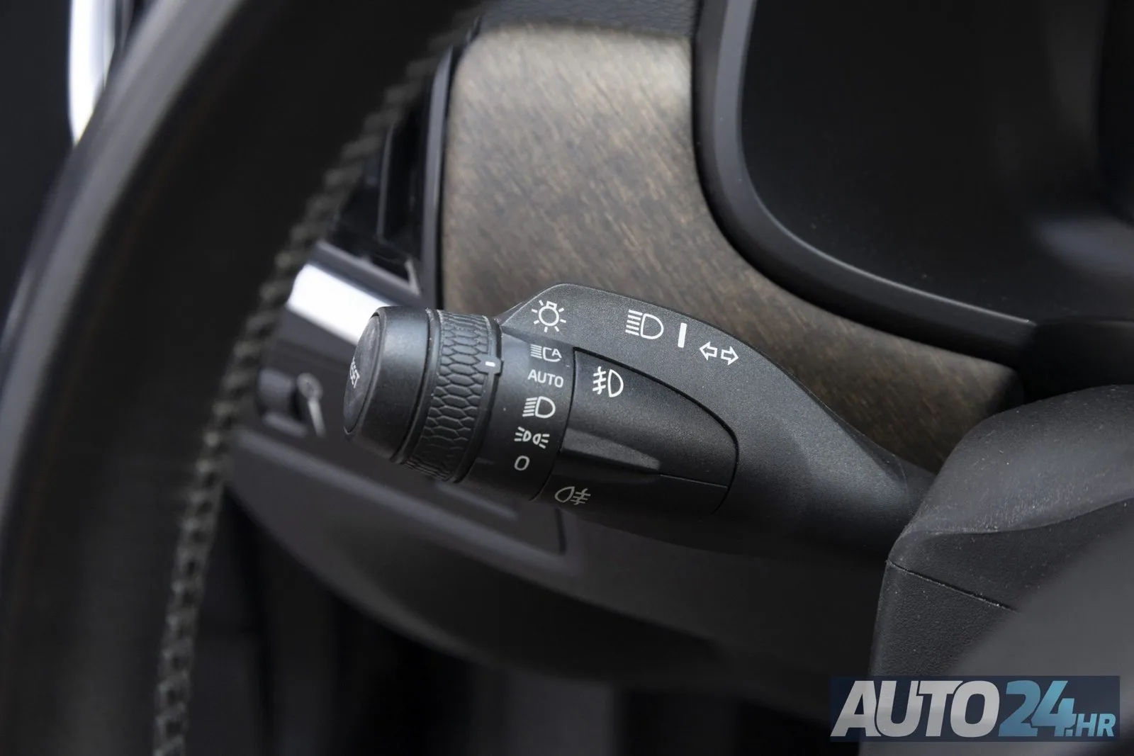 Volvo V90 2017 – fotografija 28