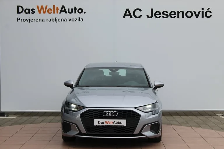 Audi A3 Sportback 2022: fotografija 2