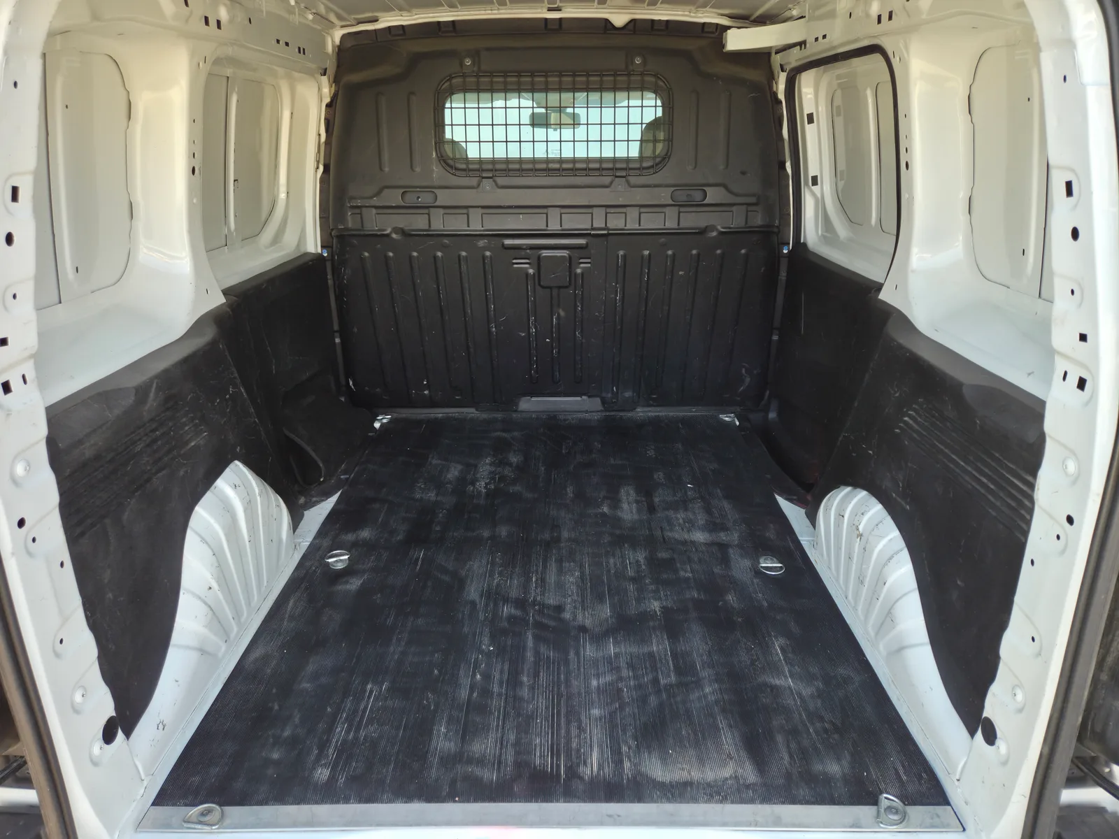 Opel Combo 2021: fotografija 13