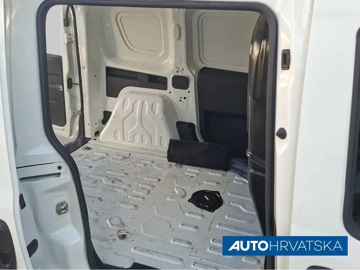 Fiat Doblo 2023 – fotografija 18