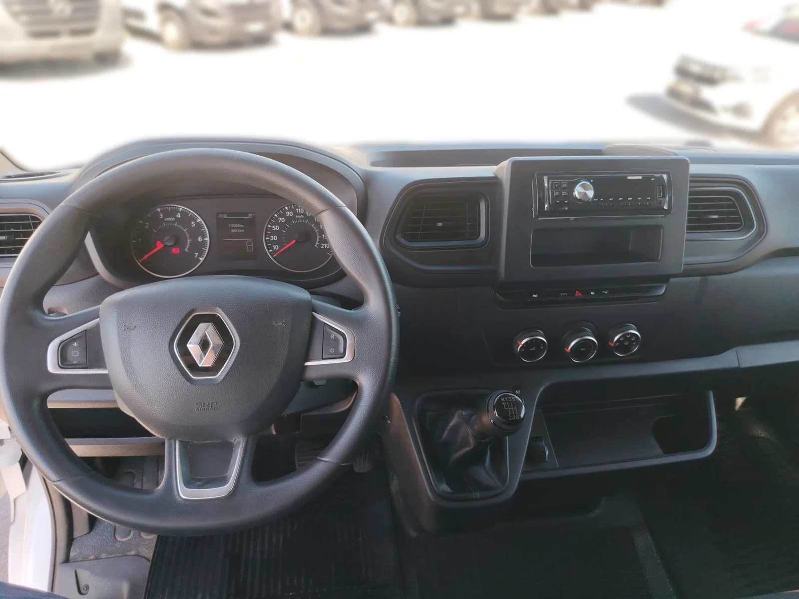 Renault Master 2022 – fotografija 17