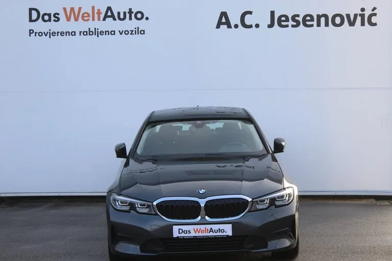 BMW Serija 3 2020: fotografija 2