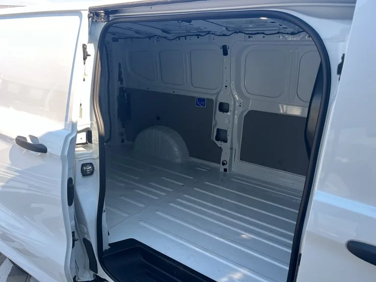 Volkswagen Transporter 2025: fotografija 15