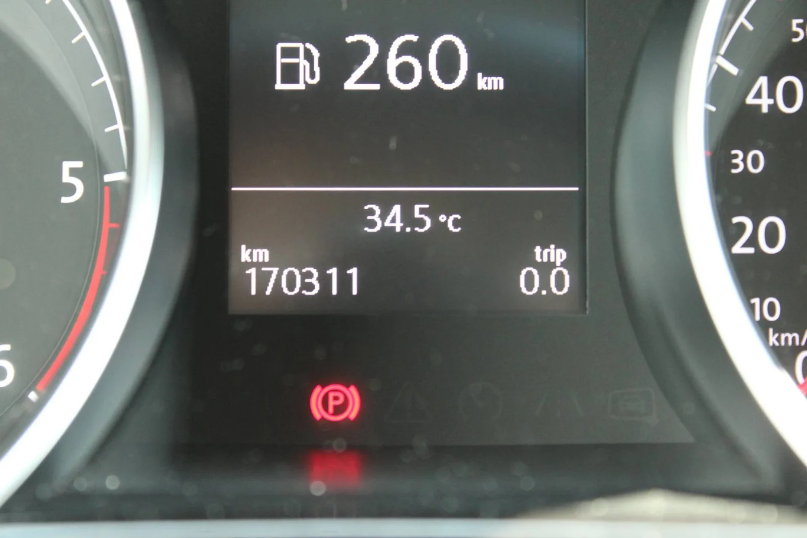 Volkswagen Touran 2016 – fotografija 24