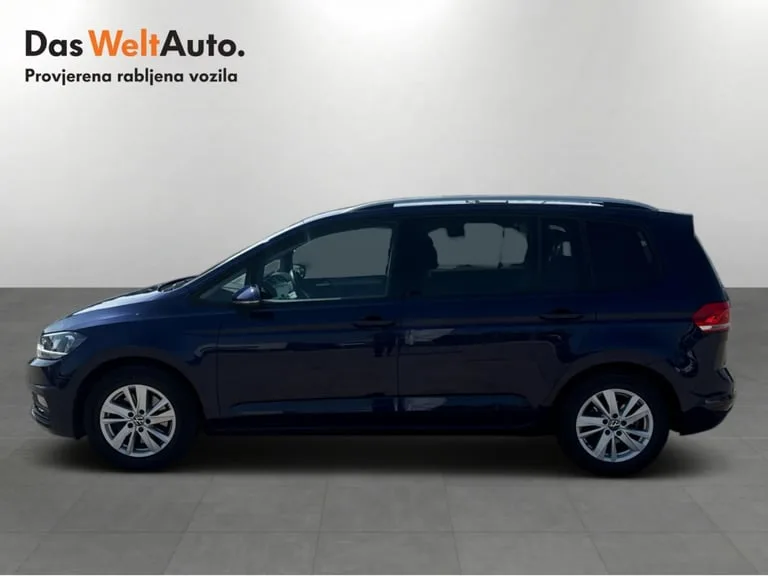 Volkswagen Touran 2024: fotografija 2