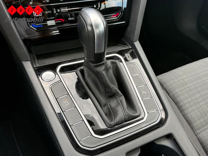 Volkswagen Passat B8 2021: fotografija 11
