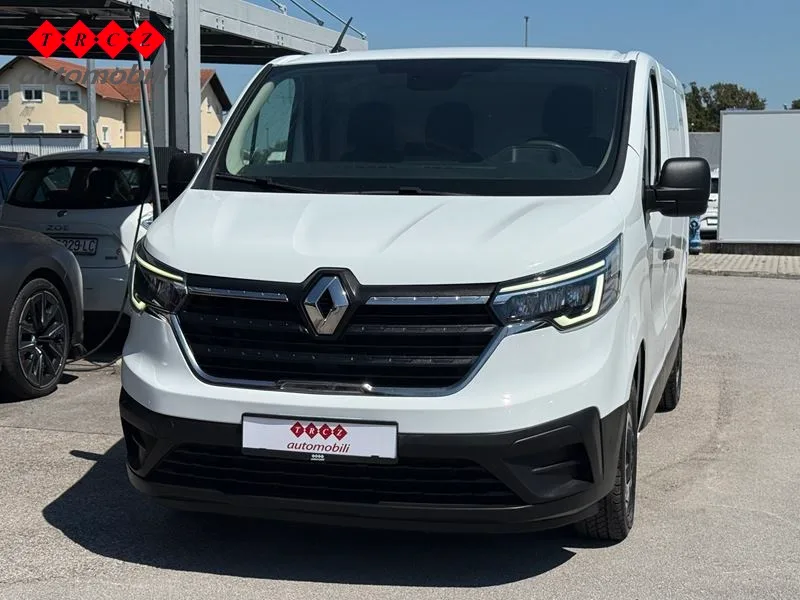 Renault Trafic 2023 – fotografija 2