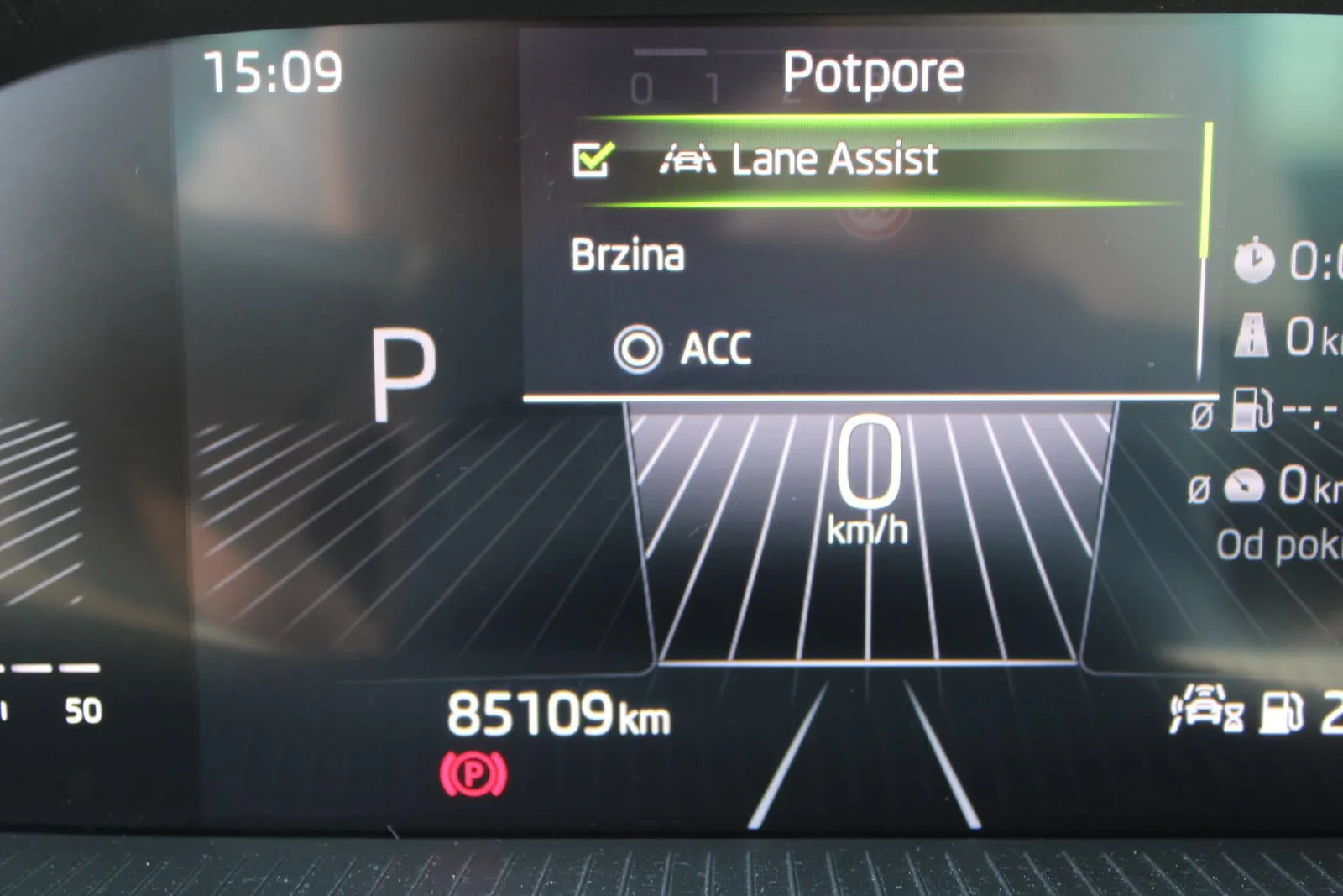 Škoda Karoq 2023 – fotografija 24