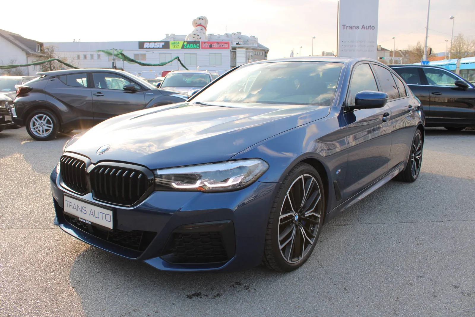 BMW Serija 5 2023: fotografija 1