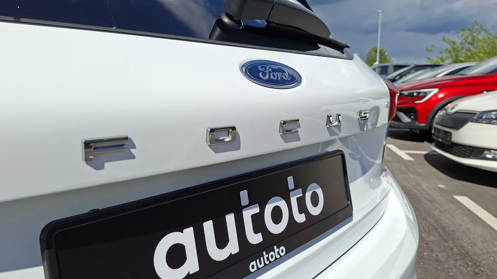 Ford Focus 2022: fotografija 26
