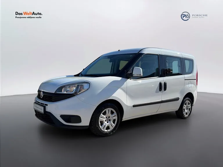 Fiat Doblo 2017: fotografija 1