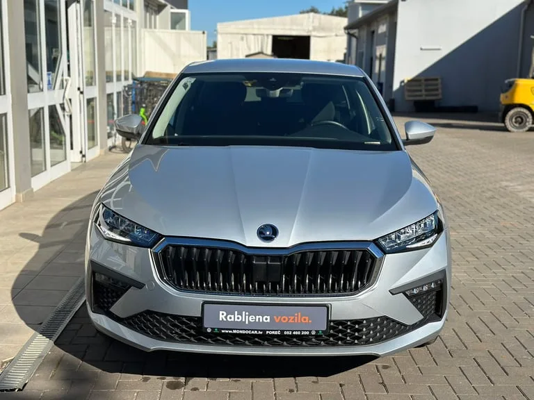 Škoda Scala 2025: fotografija 2