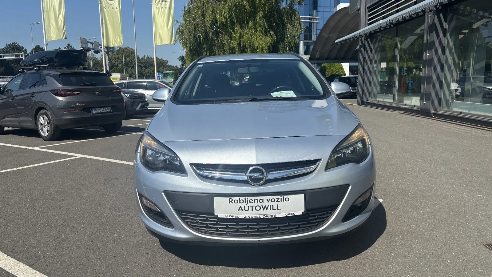 Opel Astra 2015 – fotografija 2