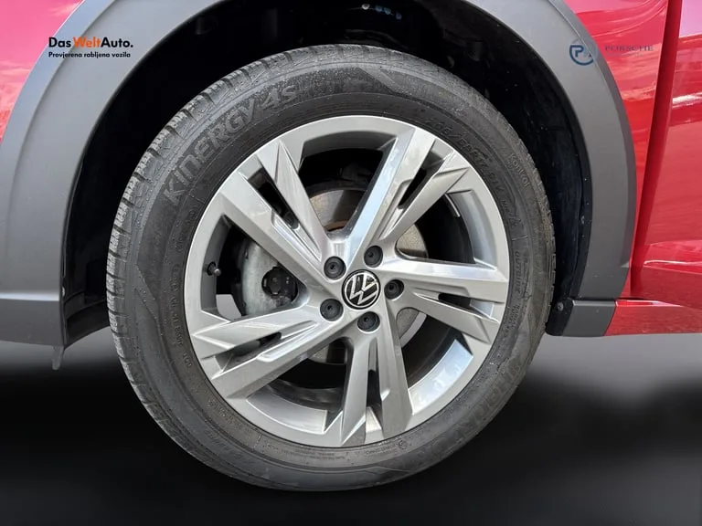Volkswagen Taigo 2022: fotografija 25