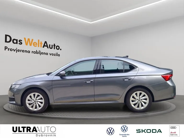 Škoda Octavia 2025: fotografija 2