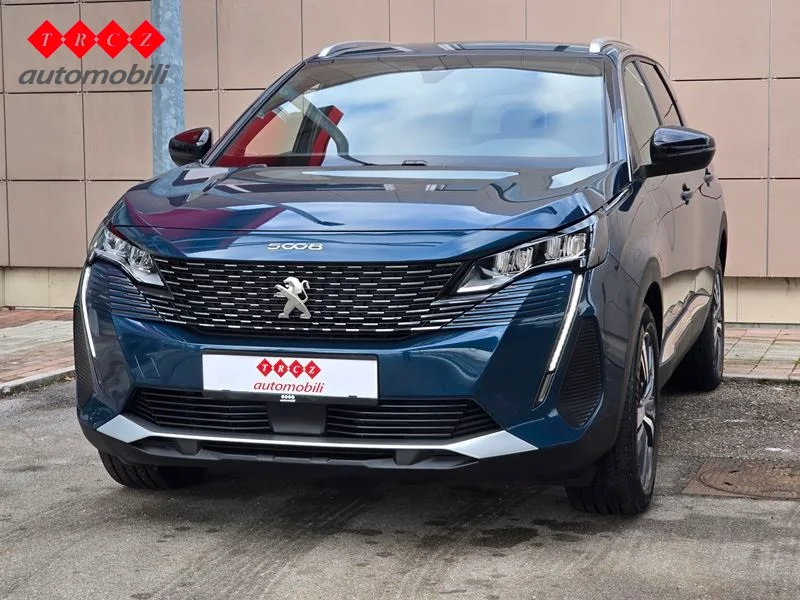 Peugeot 5008 2024: fotografija 2