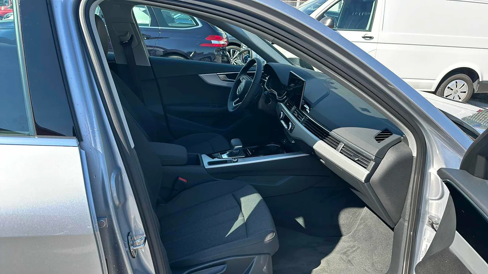 Audi A4 2024 – fotografija 2