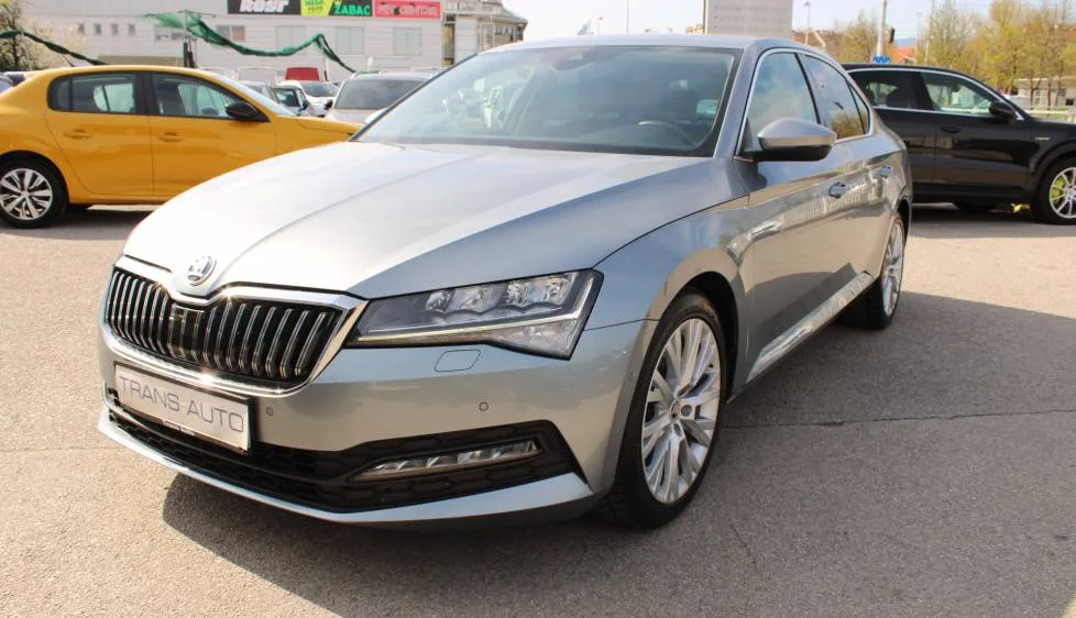 Škoda Superb 2021 – fotografija 1
