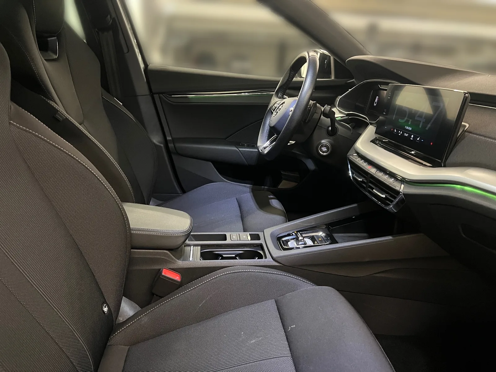 Škoda Octavia 2023: fotografija 22