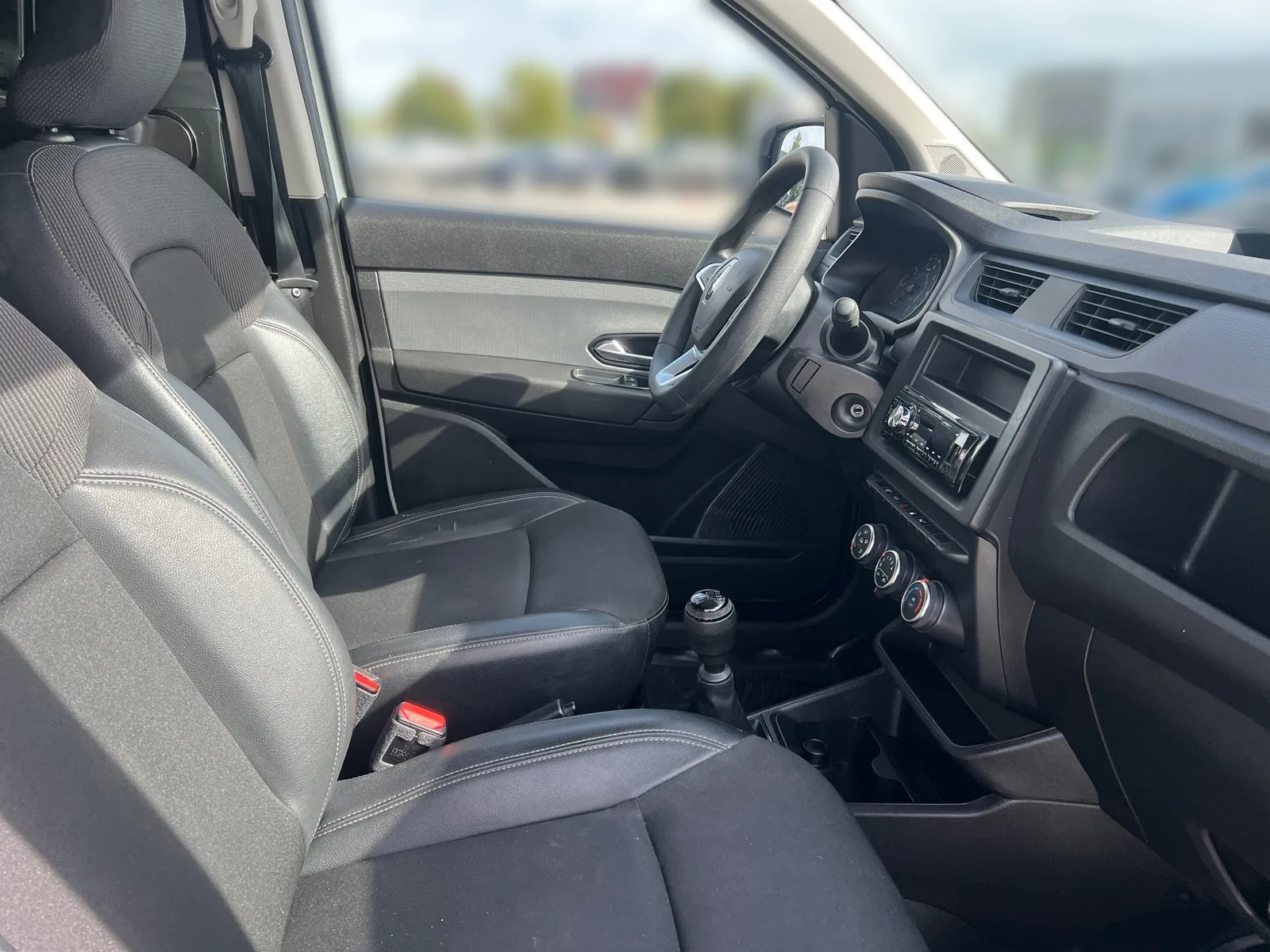 Renault Express 2022 – fotografija 18