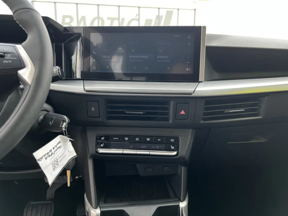 Opel Frontera 2025: fotografija 17