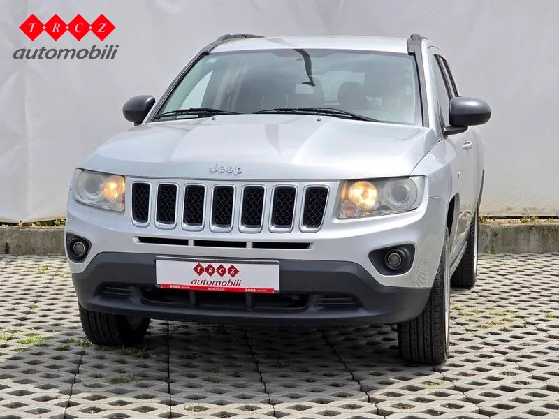 Jeep Compass 2012: fotografija 2