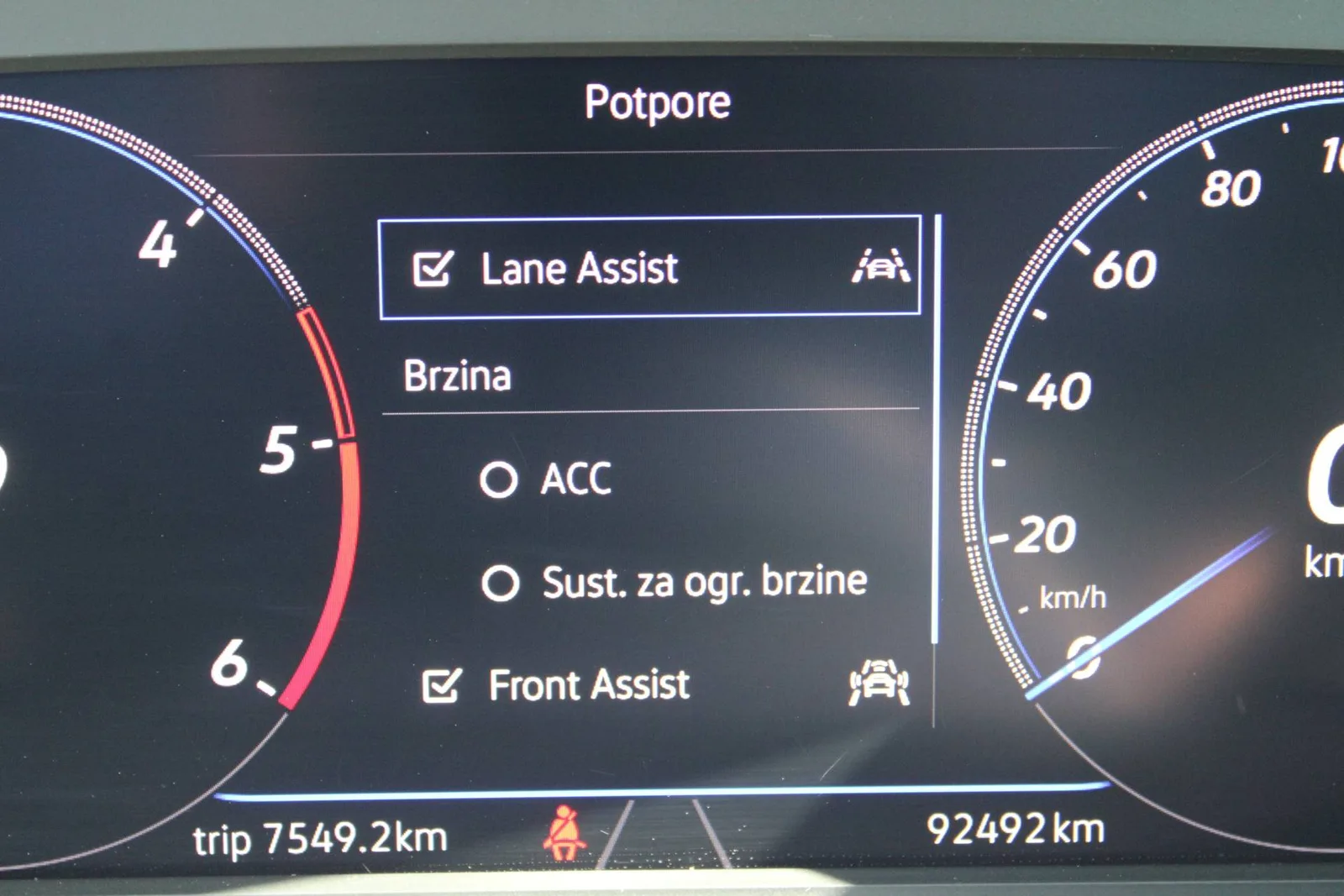 Volkswagen Passat Variant 2022 – fotografija 23