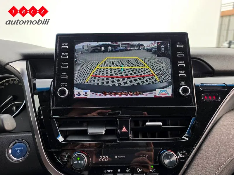 Toyota Camry 2021 – fotografija 10