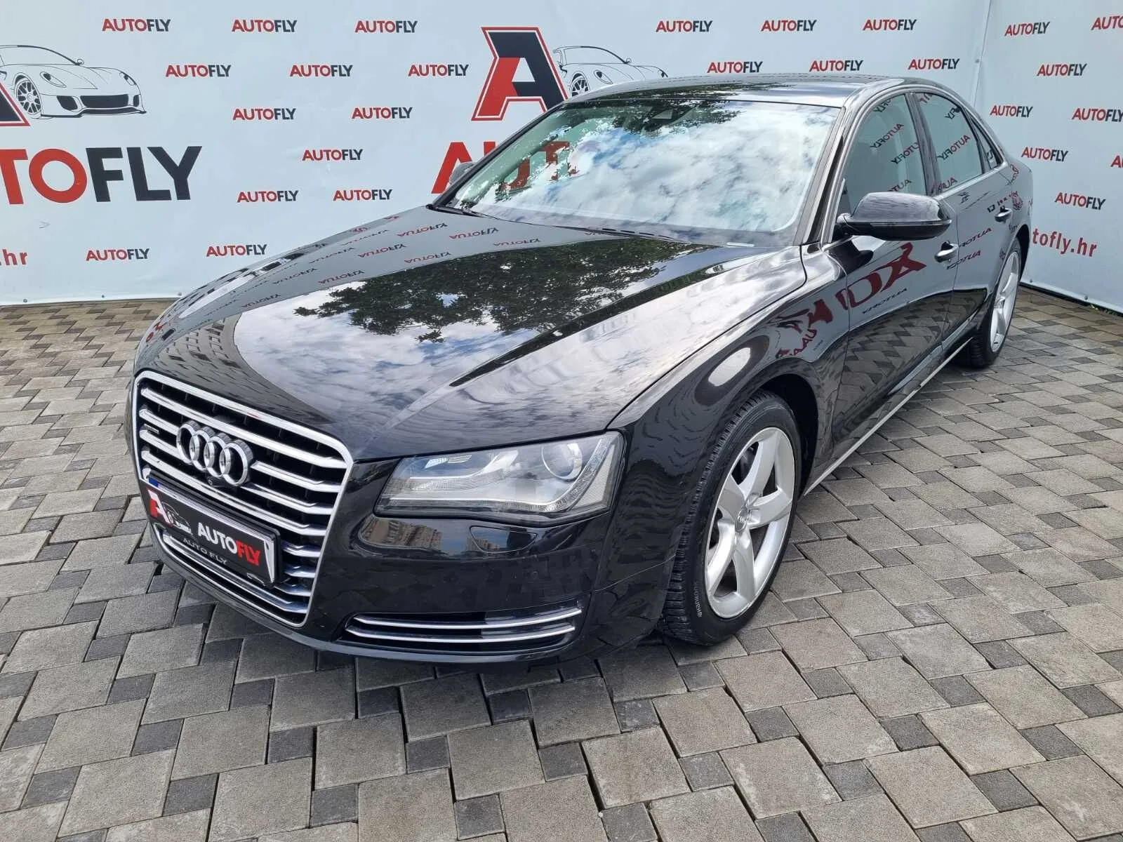Audi A8 2013 – fotografija 1