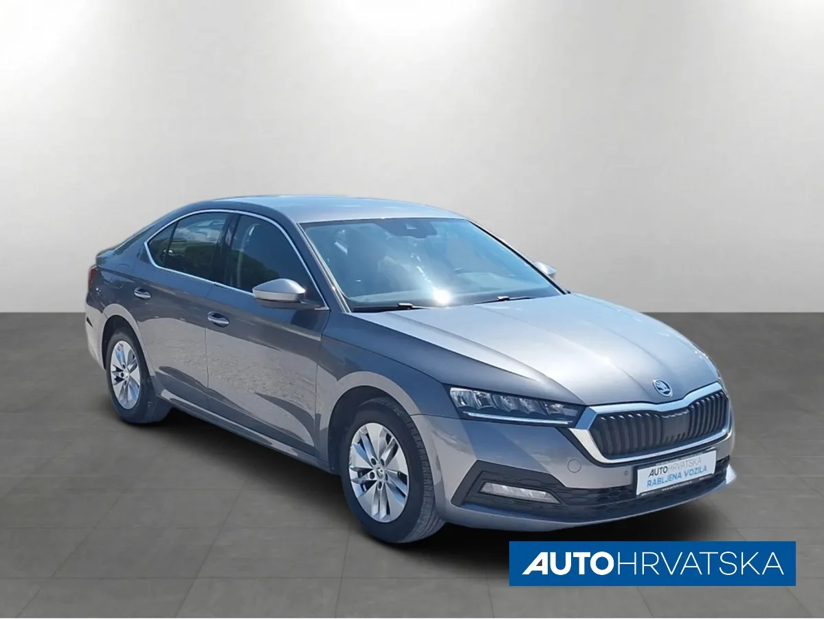 Škoda Octavia 2022 – fotografija 2