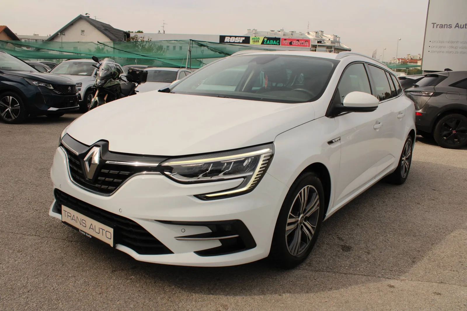 Renault Megane Grandtour 2021 – fotografija 1