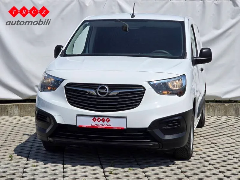 Opel Combo 2021: fotografija 2