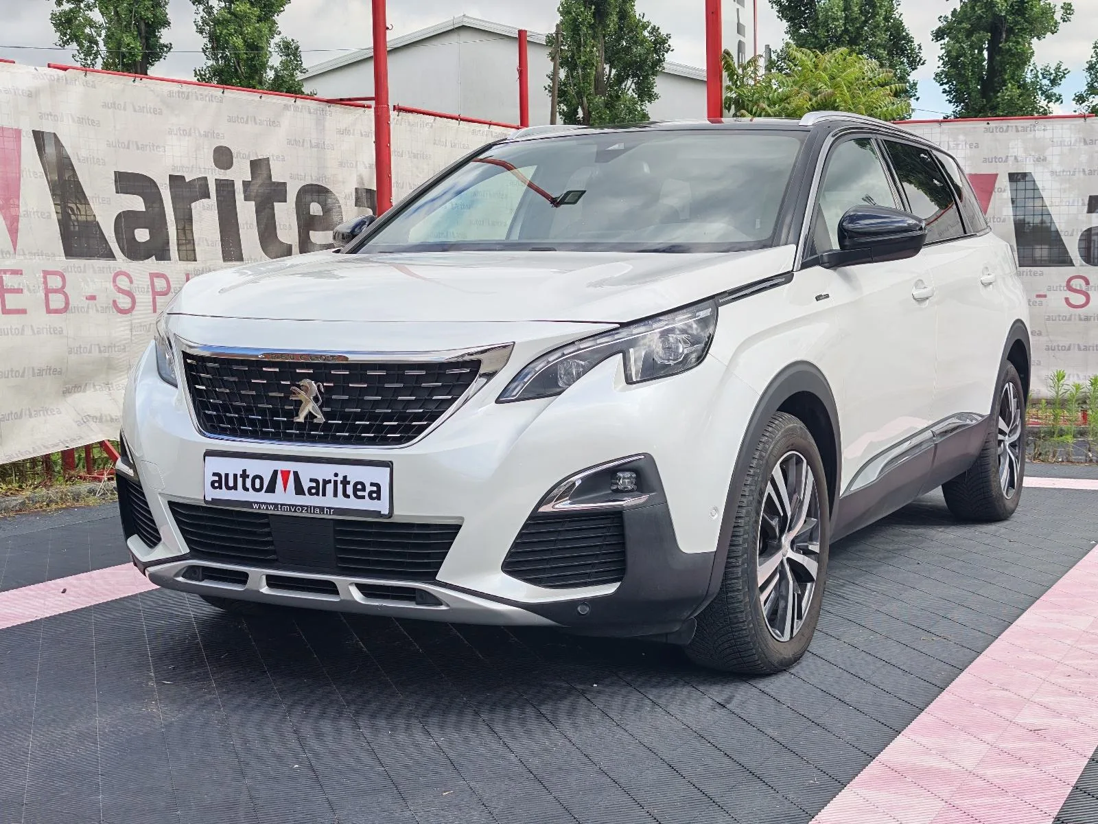 Peugeot 5008
